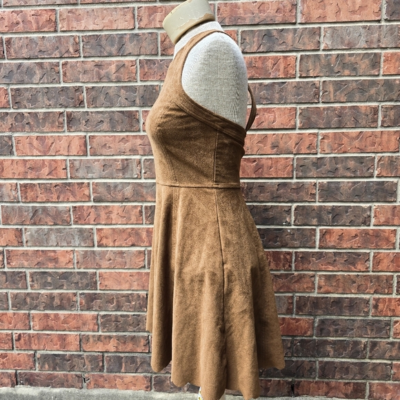Express Women Brown Suede Like Dress Size Small Scalloped Hem Sleeveless - Picture 10 of 15